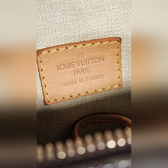 Louis Vuitton Trouville. Minor dryness on vachetta. Light signs of use handles. - Picture 12 of 14